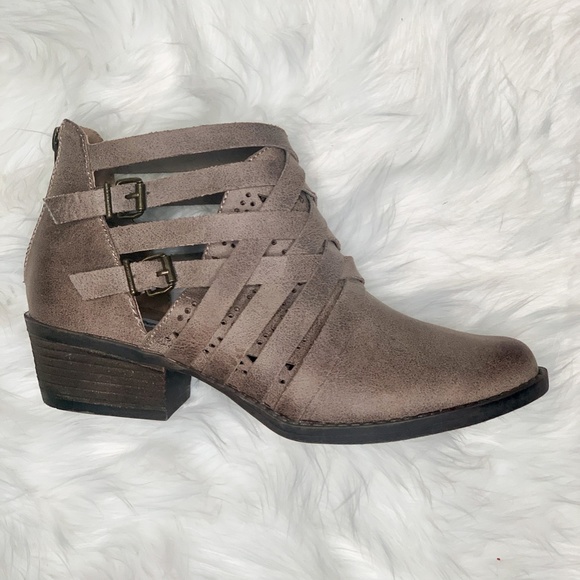 Gael Taupe Ankle Booties/Not Rated Brand - Picture 2 of 2